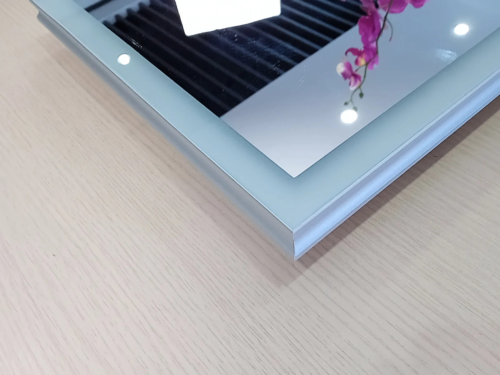 Top Grade Wholesale Wall Mounted White High Glossy painting PVC Ceramic Basin Bathroom Vanity with Mirror