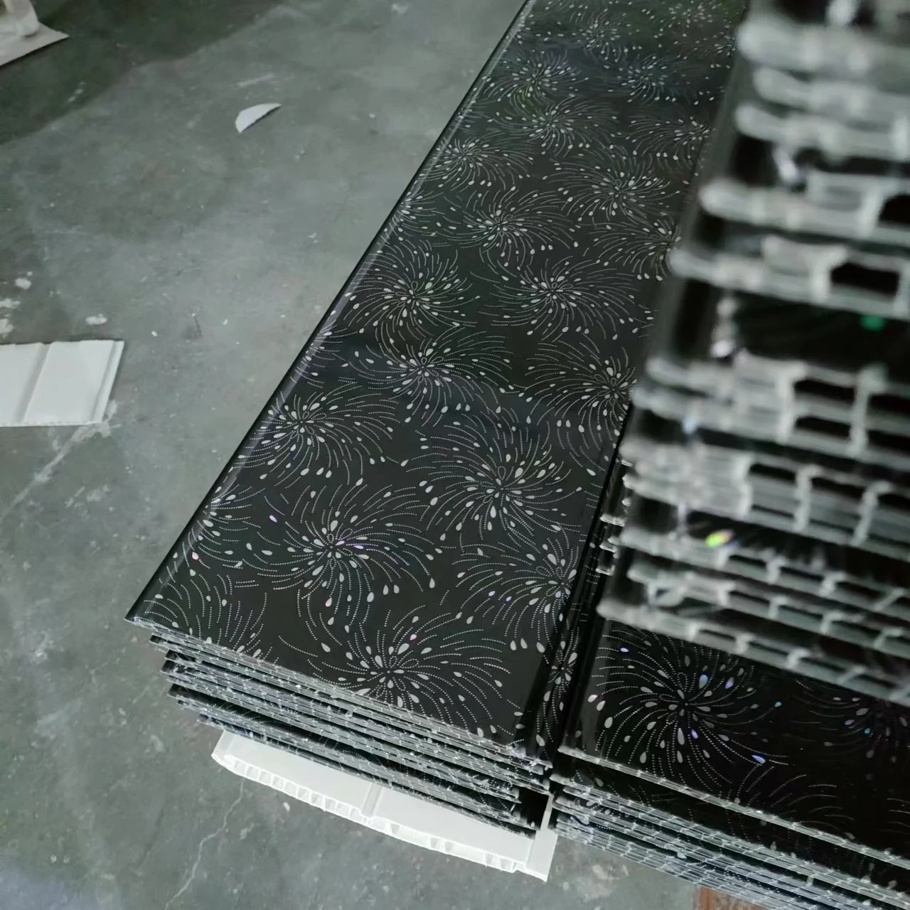 Hot stamping Romantic fireworks all over the house in the night PVC Ceiling and wall board