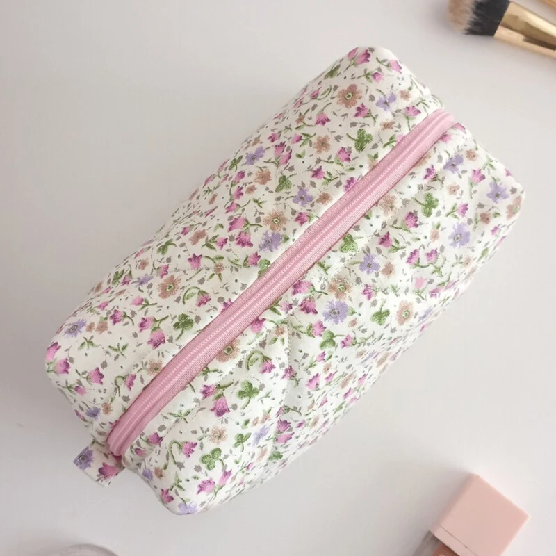 Professional Women Custom Logo Cute Small Towel Cotton Cosmetic Pouch Floral Quilted Makeup Bag