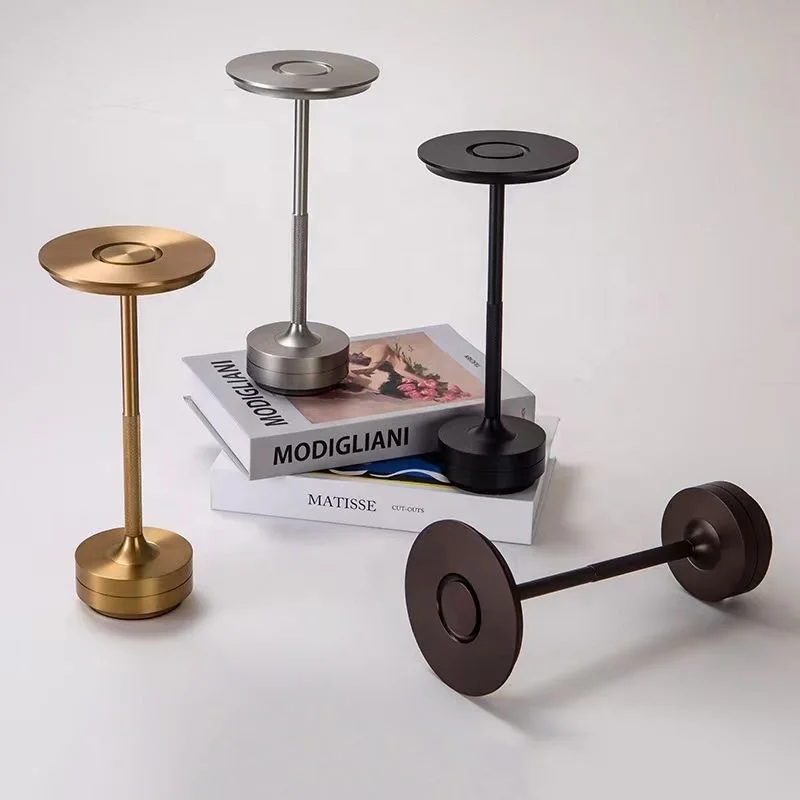 Luxury Cordless LED Table Lamp Contemporary Design Restaurant Hotel Bar Portable Battery Powered Rechargeable Light Table Lamp