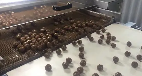 Special shape wafer baking machine