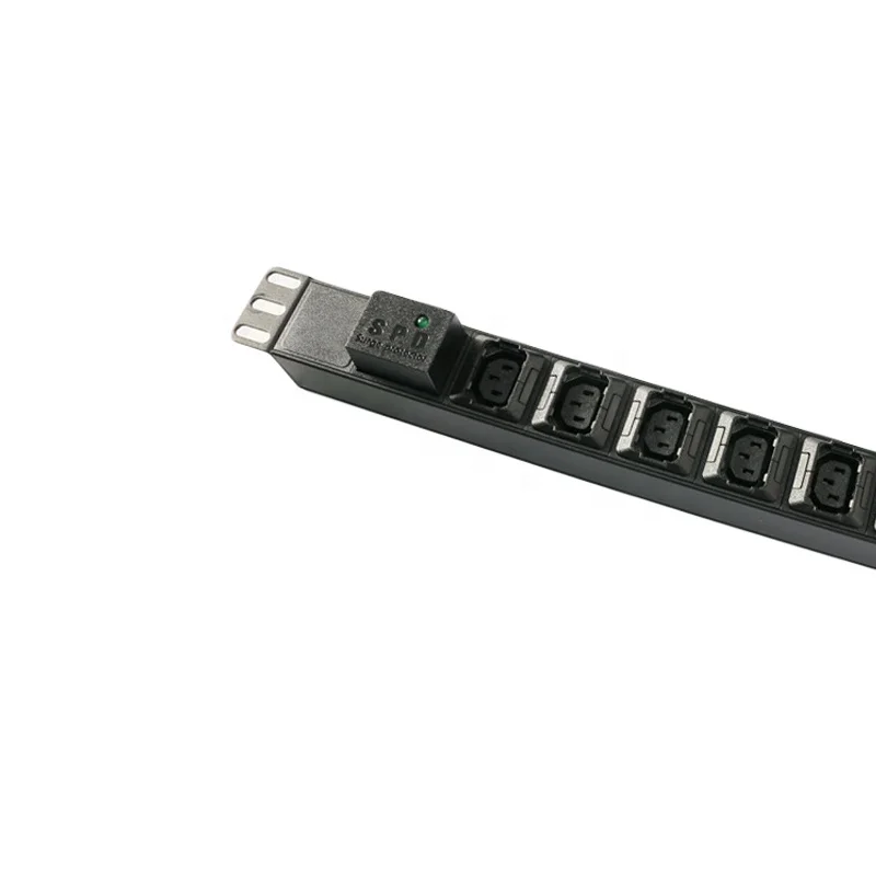  IEC C13 PDU с панелью управления защитой от