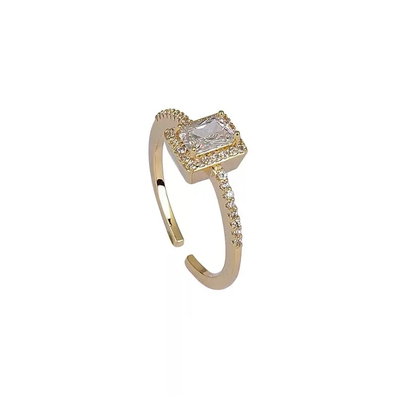 Dropshipping Beautiful Plated gold light luxury zircon super flash ring square diamond cold wind exquisite opening female R7
