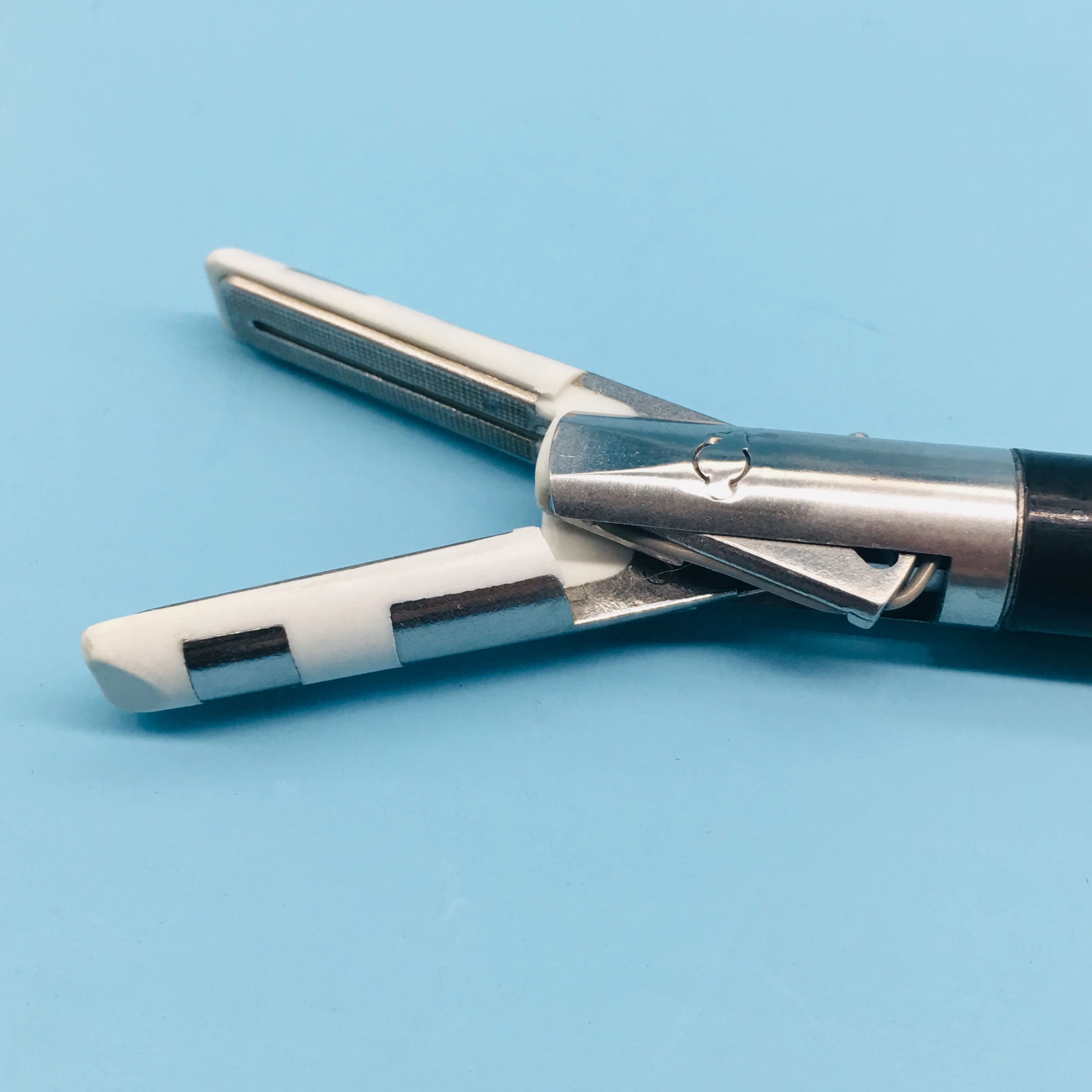 Laparoscopic ligasure vessel sealer and divider