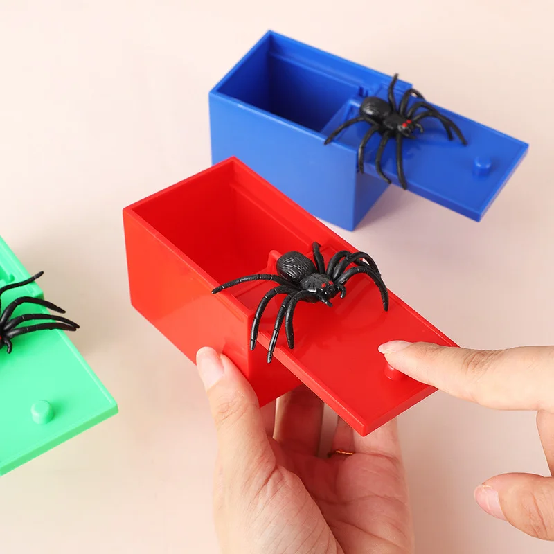 Unisex Plastic Spider Scare Bug Box April Fools Day prank and Halloween gag toys joke play hidden case gift for boys and girls