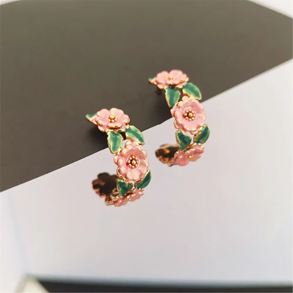 Original French retro color camellia enamel drop oil earrings high sense fashion temperament c shape earrings