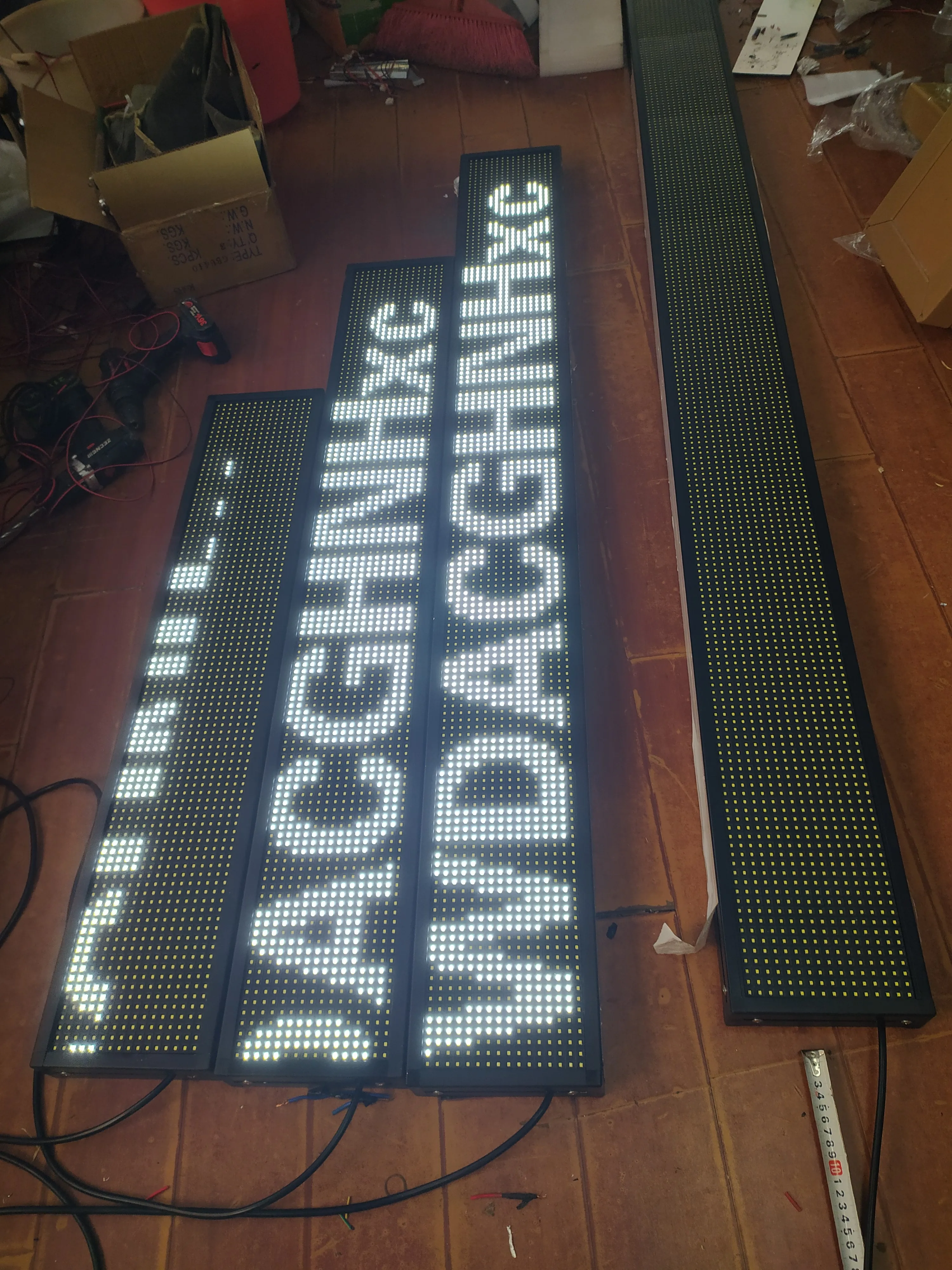 P10 White Digital Led Message Display Board Programmable Led Sign 40 x 15inch Led Scrolling Sign