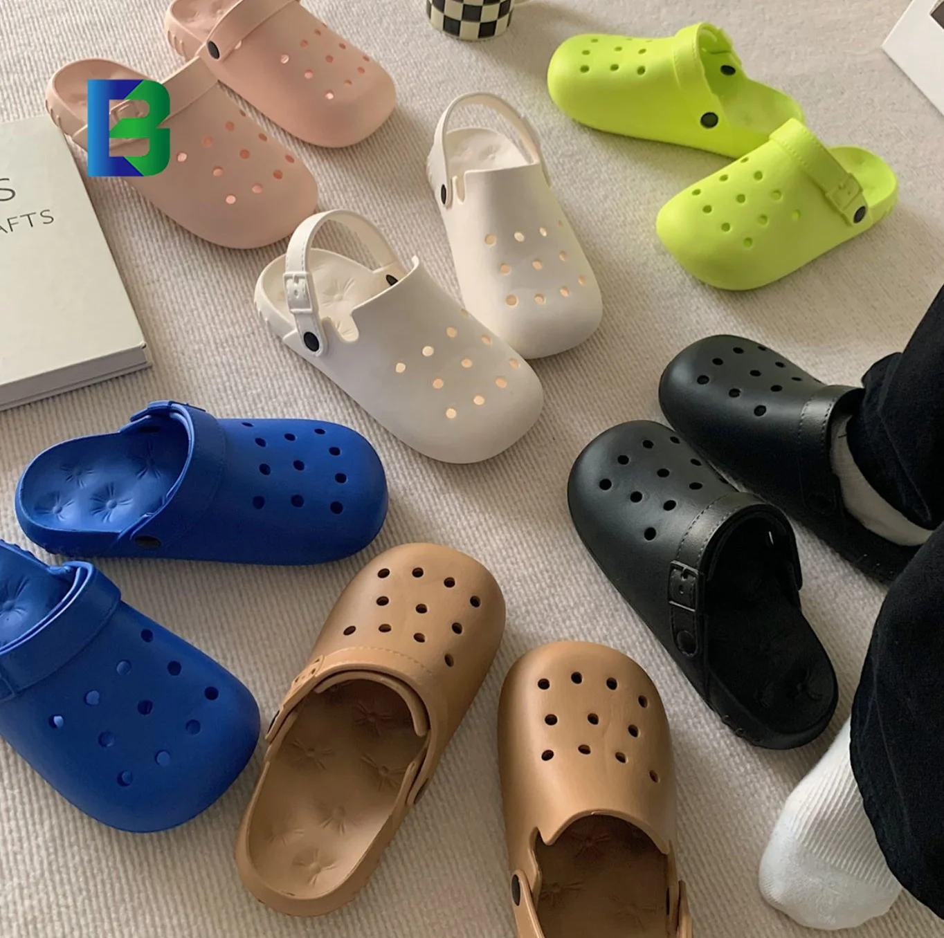 Barchon new style Summer Factory Price EVA Clogs Hole Shoes Soft Comfortable Plastic Clogs For Men