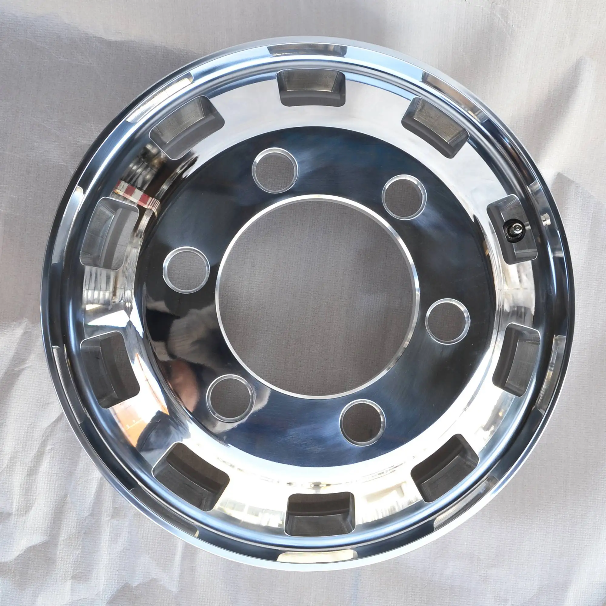 Customized design for 17.5x6.0 alloy wheels forged alloy truck rims sport rim for truck