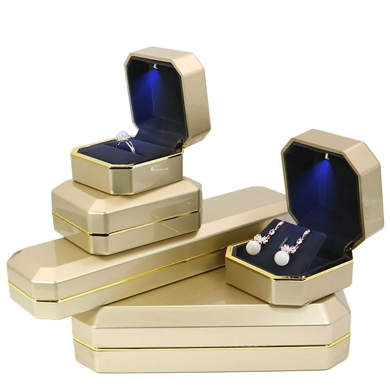 Customized LED Light Plastic Jewelry Boxes for Earrings Rings Necklaces Premium Gift Packaging for Rings