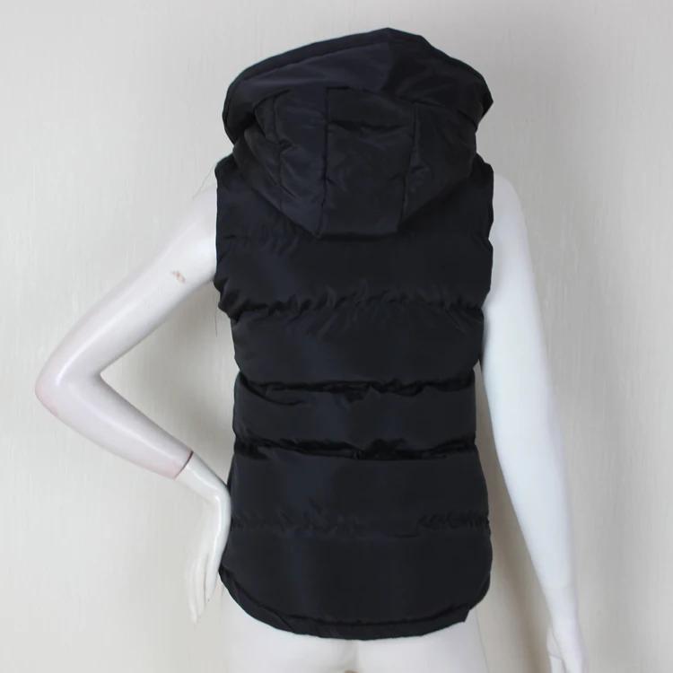 Wholesale women apparel lady vest with hoody and pocket and fur lining
