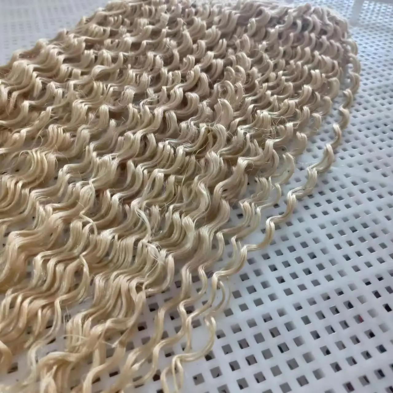 Hot sell in israel hair extension most popular virgin customized colour invisible feather hair extensions weft human