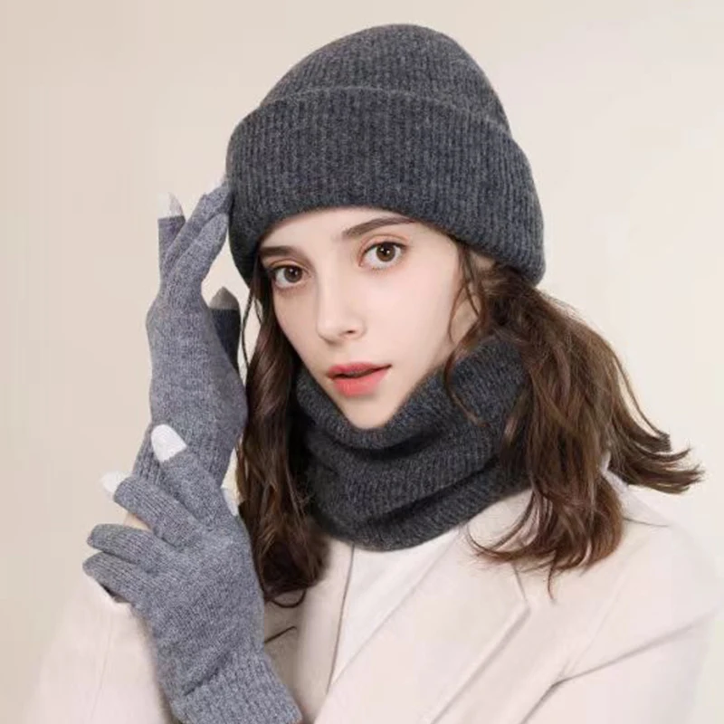 Winter 100%Wool Beanie Hat Scarf Gloves Set for Women Merino Knitted Neckwarmer Beanie Gloves Hat With Custom Logo