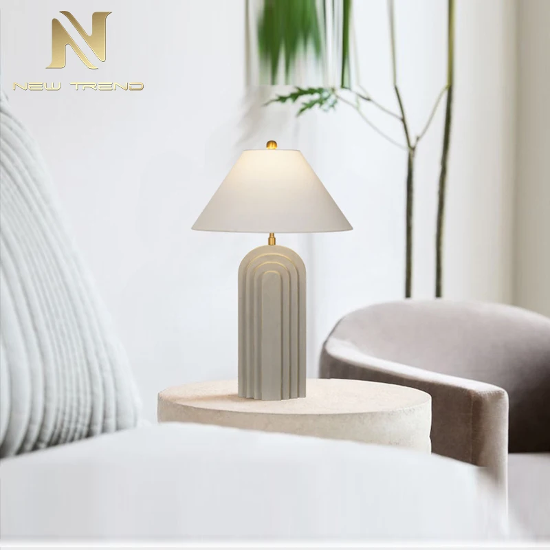 Contemporary Style Indoor Decoration Restaurant Hotel Room Bedroom White LED Table Lamp