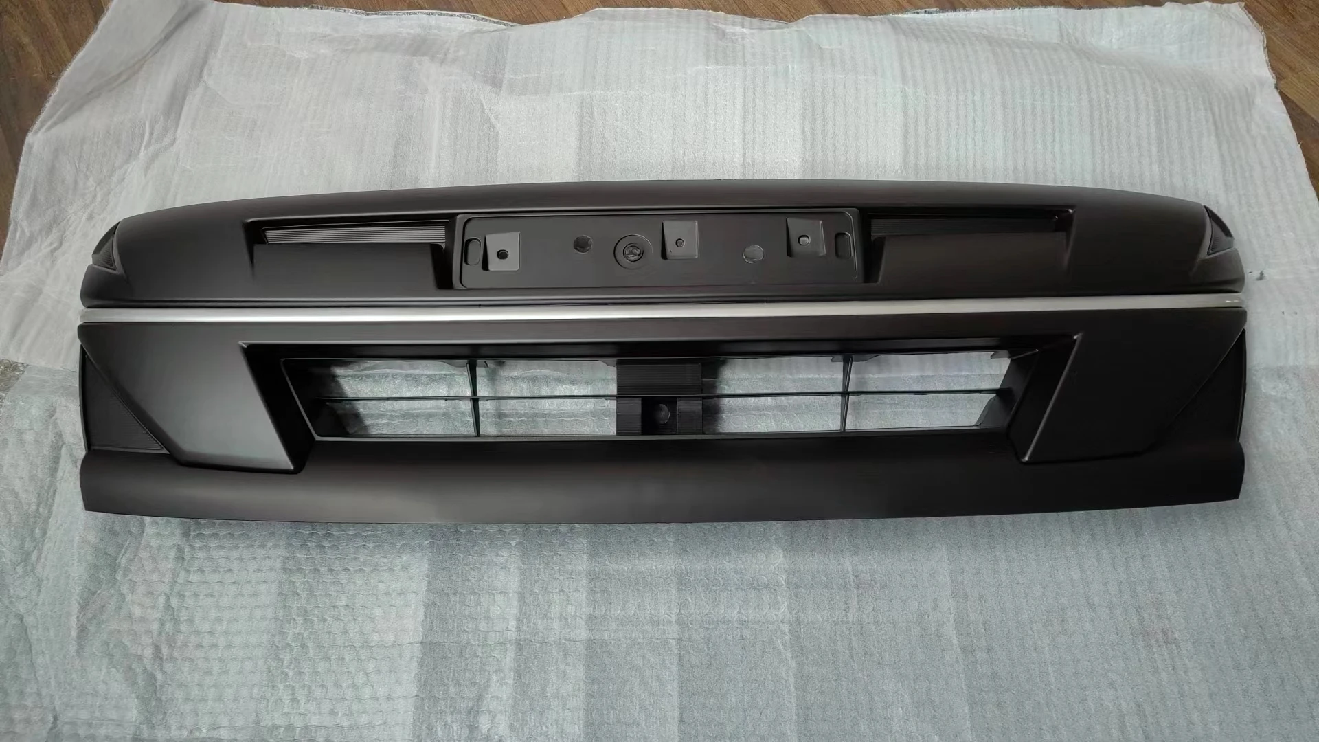 High Quality New Arrival Front Auto Grill For D-Max 2016-2019 Grille Original Model