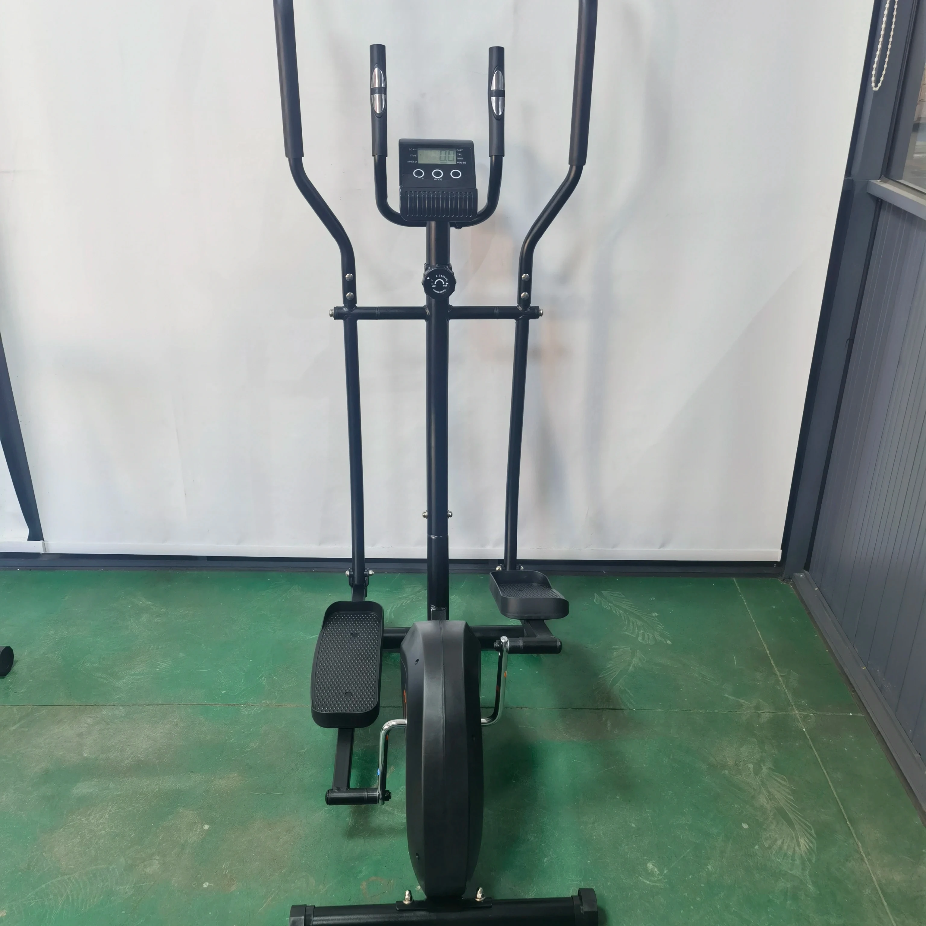 2024 Wholesale Customized Cross Training Machine Fitness Home Use Elliptical Machine
