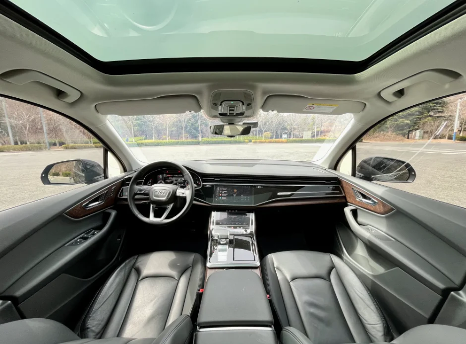 German Audi high-performance large SUVQ7 used cars sold in the Chinese market