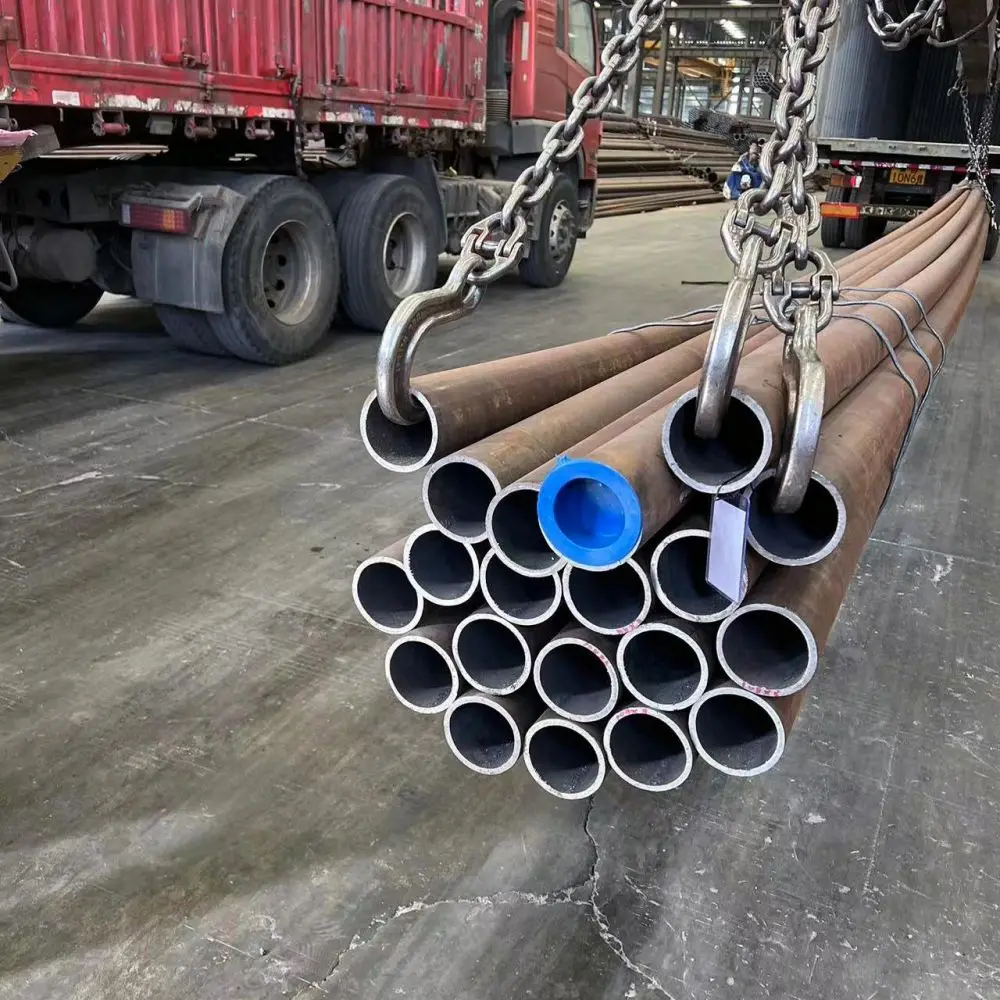 Premium 20-Inch ASTM A106 Carbon Steel Pipes from Certified Suppliers, Ensuring Reliability for Oil Infrastructure Applications