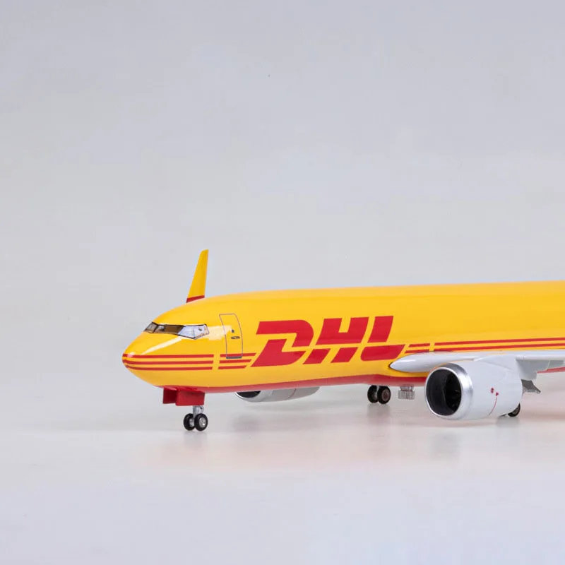 1:85 Scale 47CM Yellow Boeing 737-800 Aircraft Model Civil Aviation Passenger Aircraft Simulation Decoration Gift