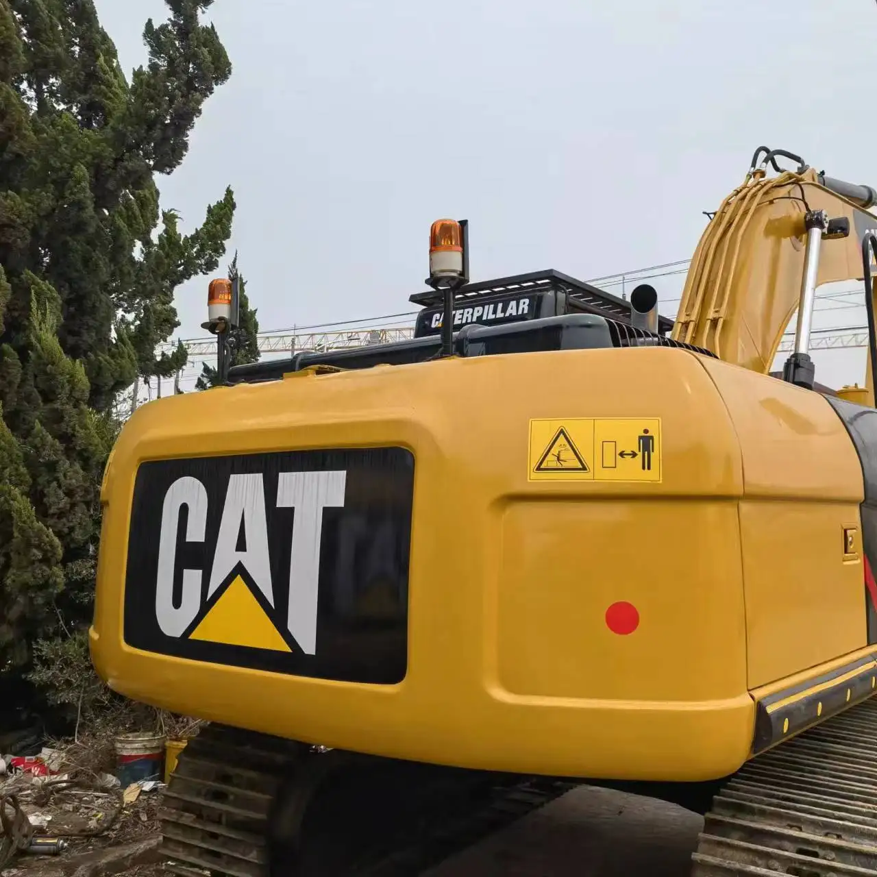 USED good condition CAT 320D2 crawler excavator Low price for sale/Used excavator CAT320d 320D2 330C
