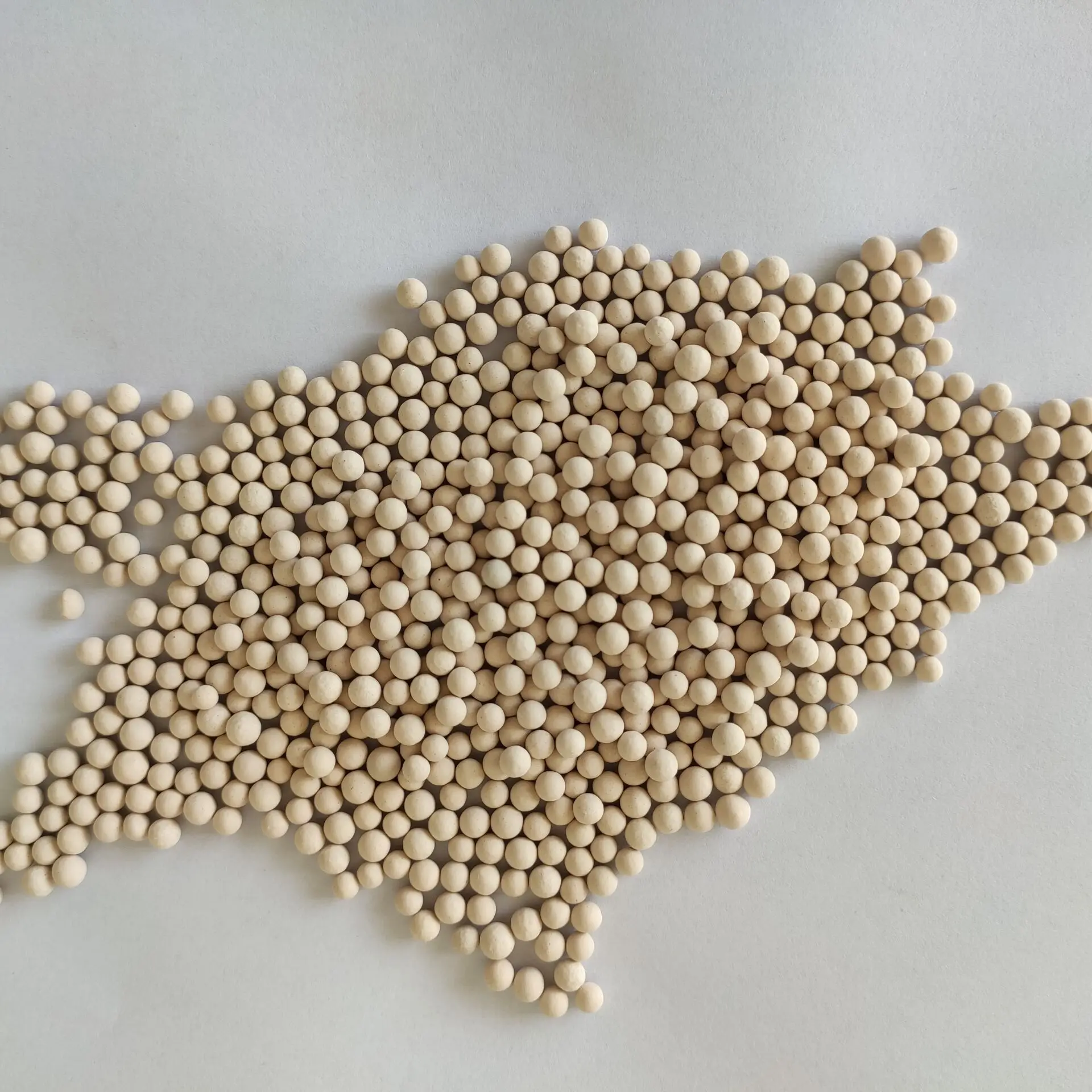 3A molecular sieve adsorbent
