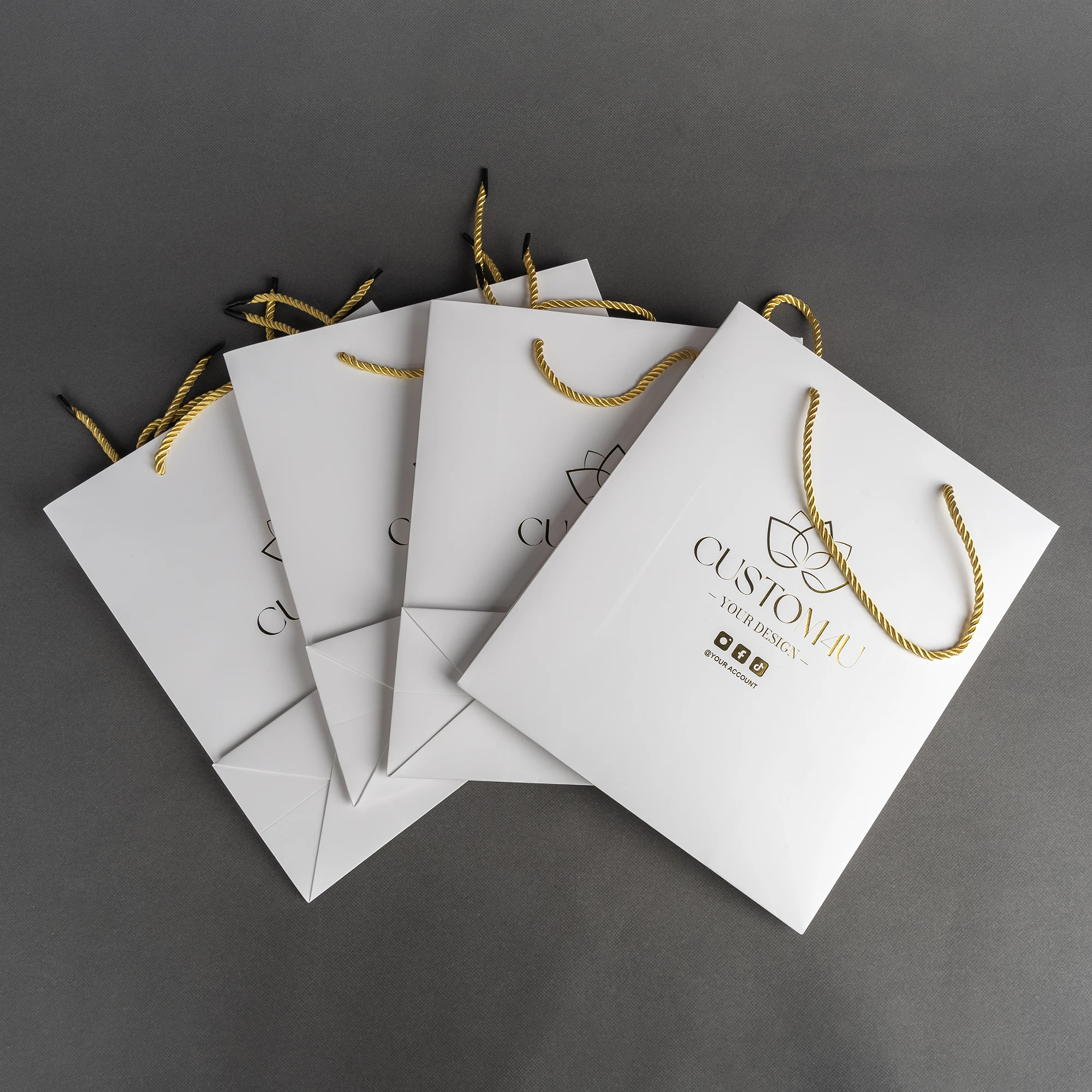 Gift Packaging Shopping Paper Bag With Own Design Wholesale Personalized Logo Luxury Fancy Paper OEM Clothes Pants