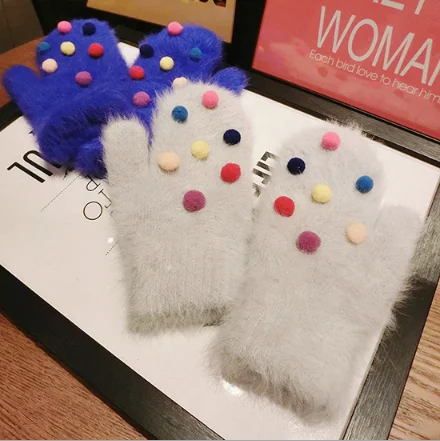 2021 hat sales ylm Christmas 7colors ball Gloves Woman Winter Thickening and warmth cotton fashion cony hair Total finger gloves