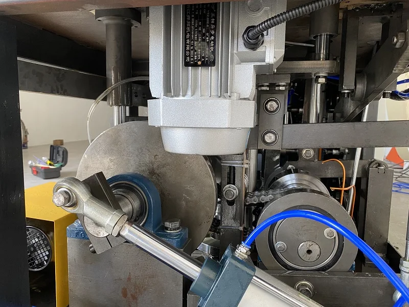 DPJ-A22 PLC автоматическая высокоскоростная машина для формования бумажных стаканчиков/полностью производства стаканчиков