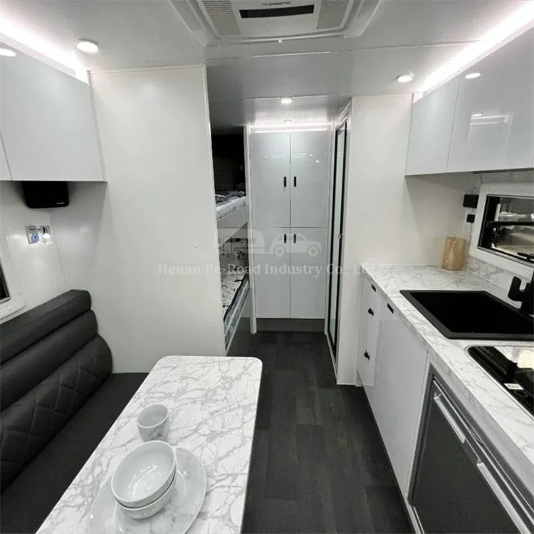 Australian Standard Camping Off Road Caravan Luxury Motorhome 4 Berth Lightweight Trailer Camper