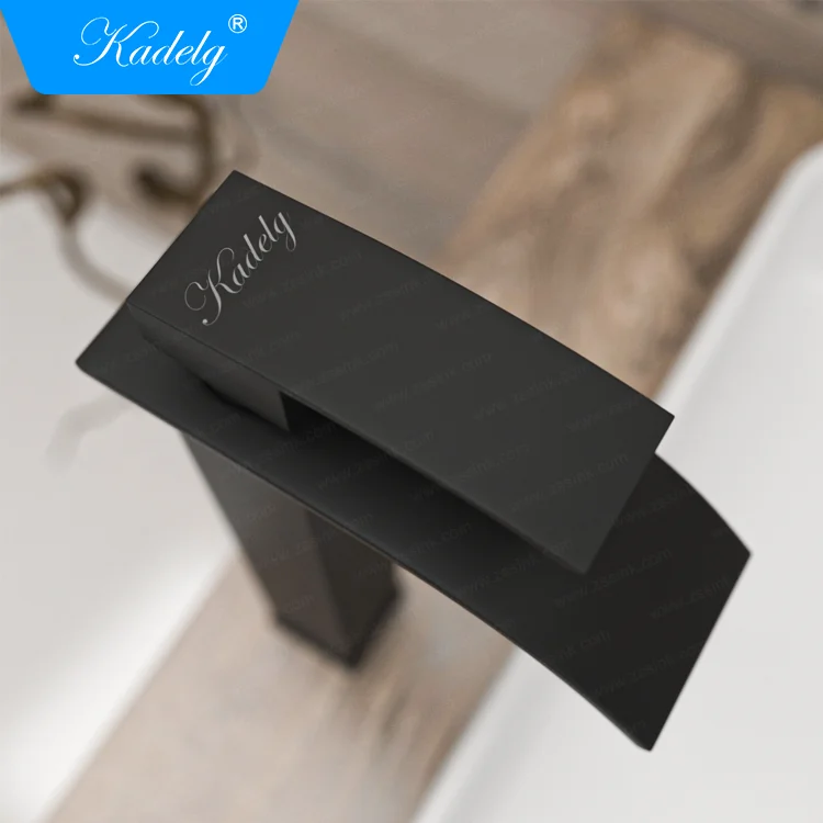 China Wholesale Deck Mounted Matt Black Basin Faucet