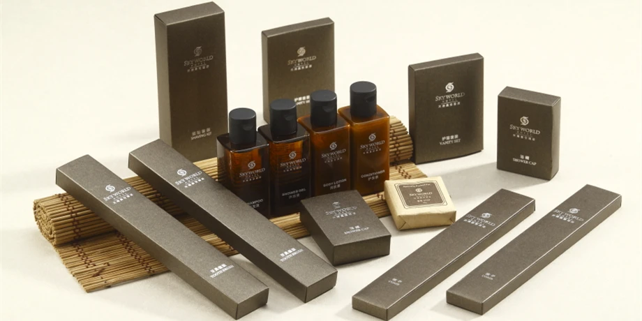 Custom Luxury 5 Star Disposable Biodegradable Eco Friendly Guest Toiletries Kit Accessories Set Bathroom Hotel Amenities