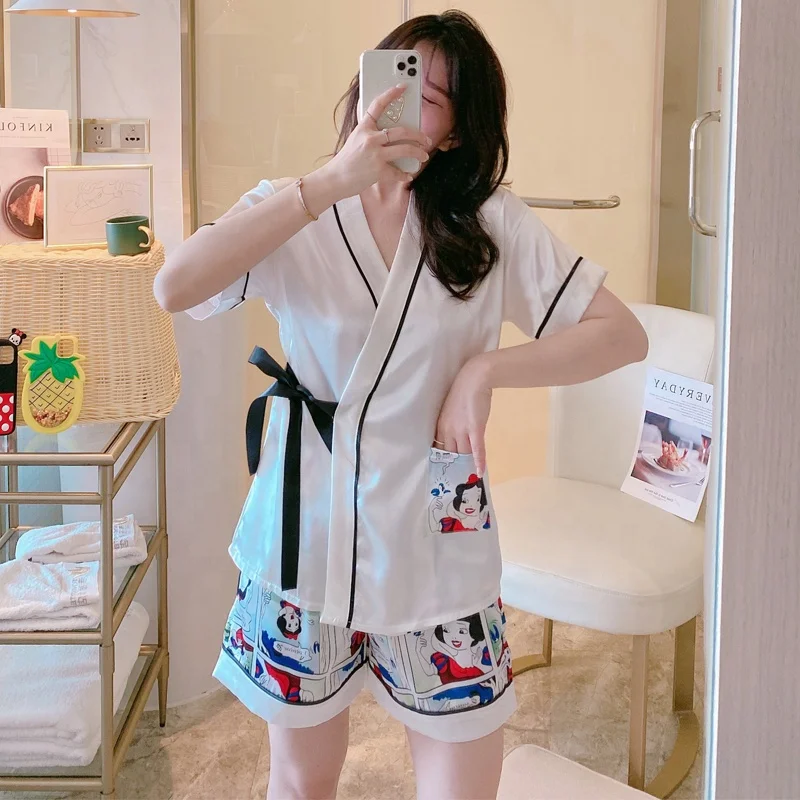 
Spring summer new short sleeved trousers women printed home wear suit lapel simple natural imitation silk pajamas 