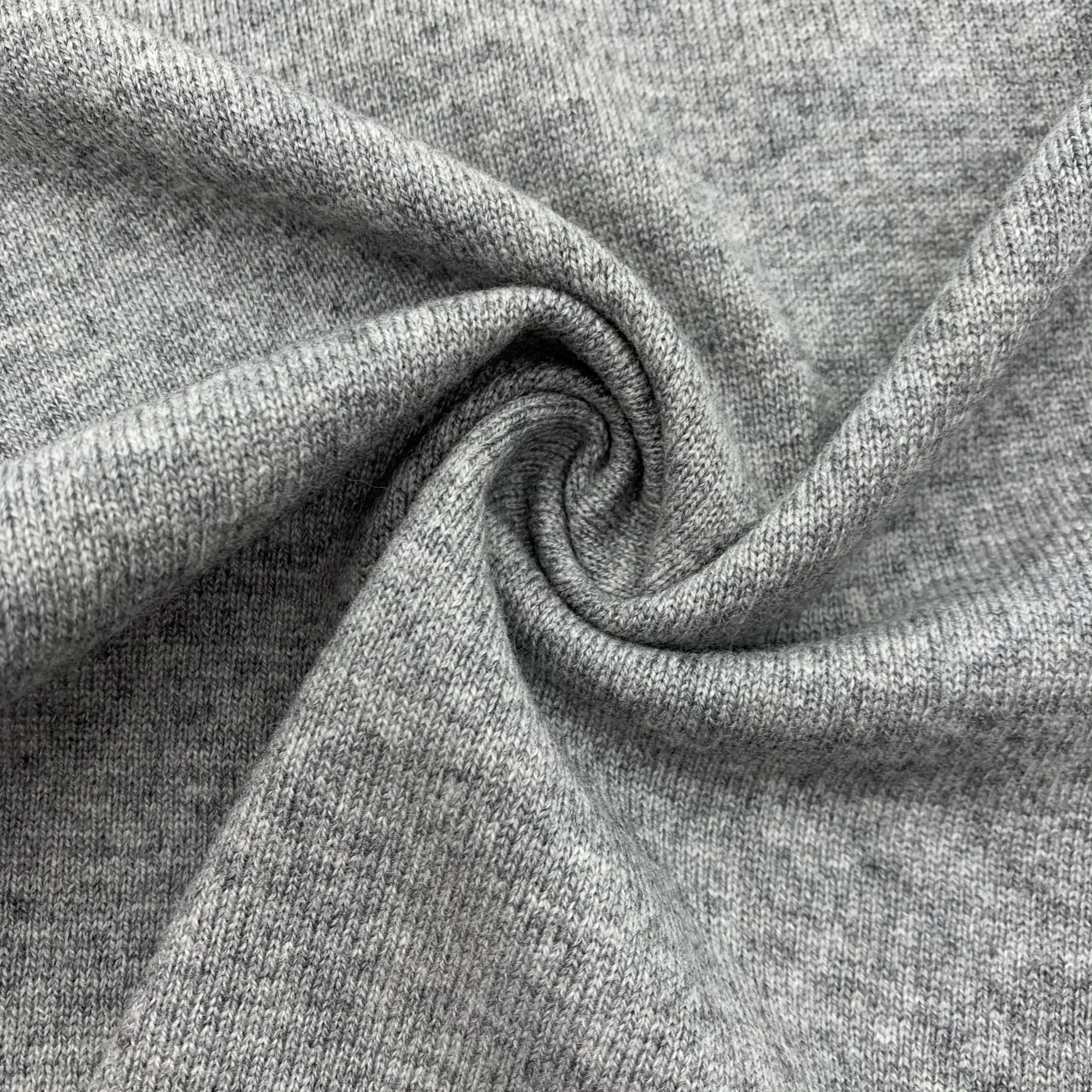 Высококачественная 50% вискоза 25% хлопок 25% нейлон гладкая с хорошей эластичностью чесаная пряжа