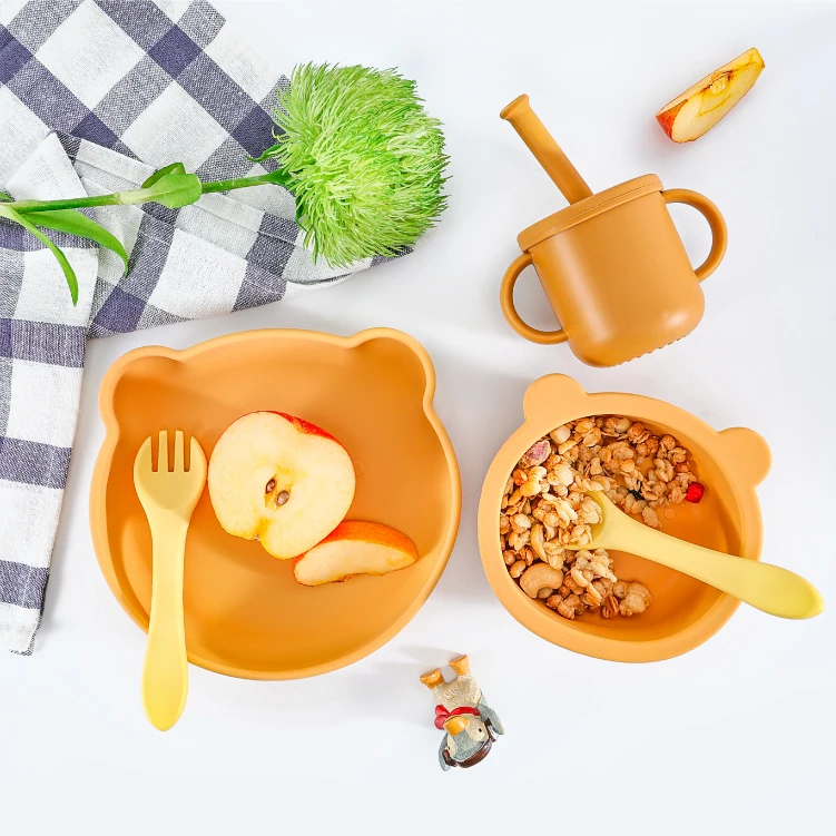 BPA free baby and children tableware made of silicone materials silicon baby plates