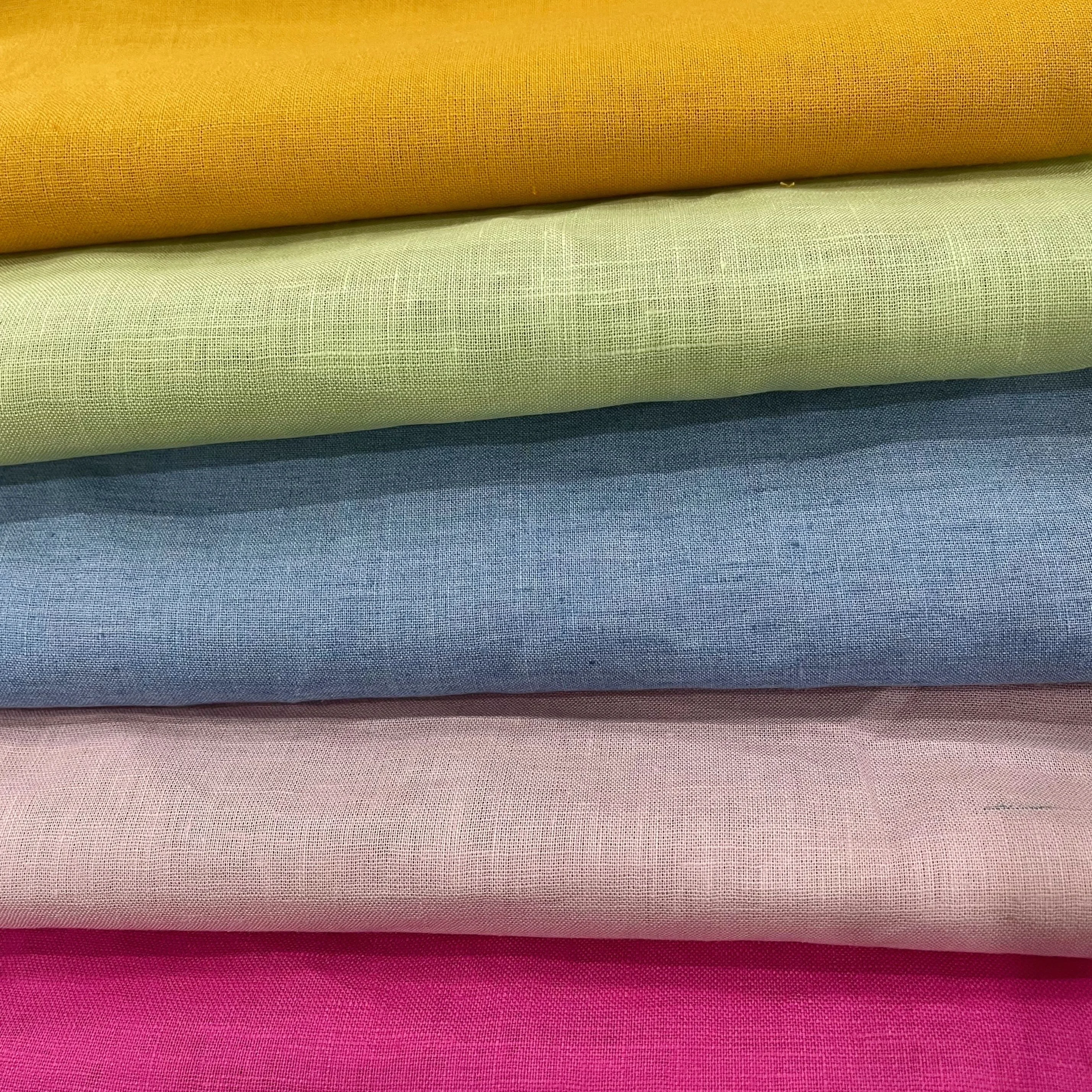 Мягкая на ощупь, индивидуальный цвет, чистая 100% льняная ткань, гладкая льняная окрашенная ткань для льняной одежды