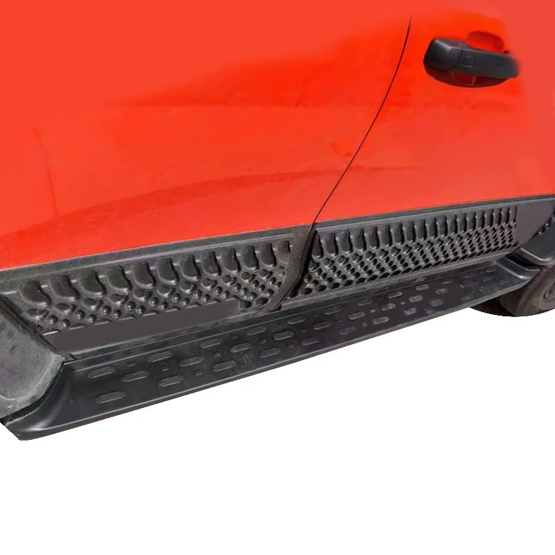 The new upgraded plastic running deck is made of corrosion-resistant and lighter aluminum alloy for Tank 300