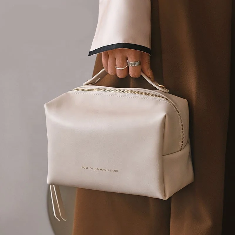 Wholesale Custom New Designer Women Branded Luxury Waterproof PU Leather Pouch Toiletry Travel Makeup Cosmetic Bag