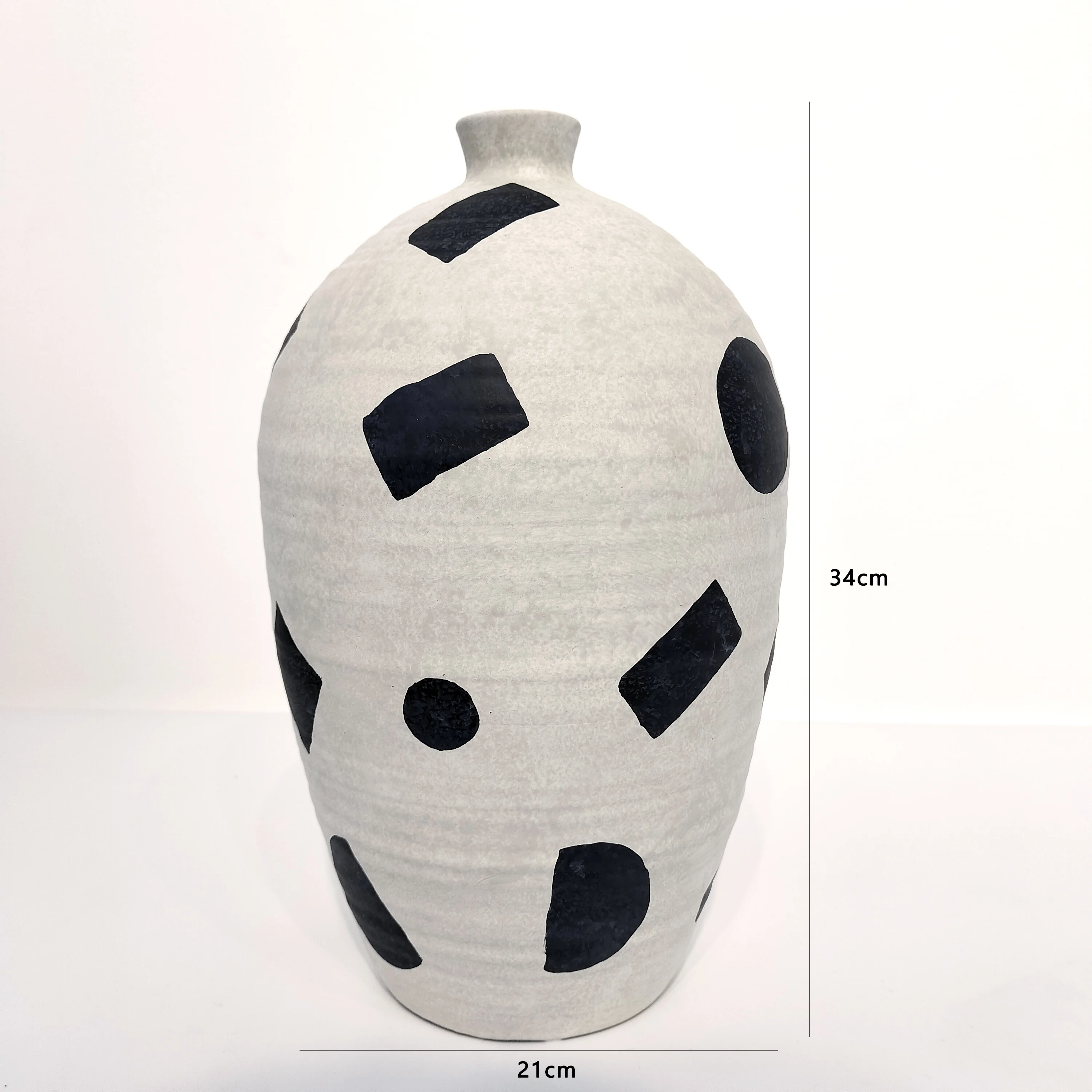 Customized Color Desktop Arts White Black Pattern Home Ornaments Crafts Flower Ceramic Vase for Home Office