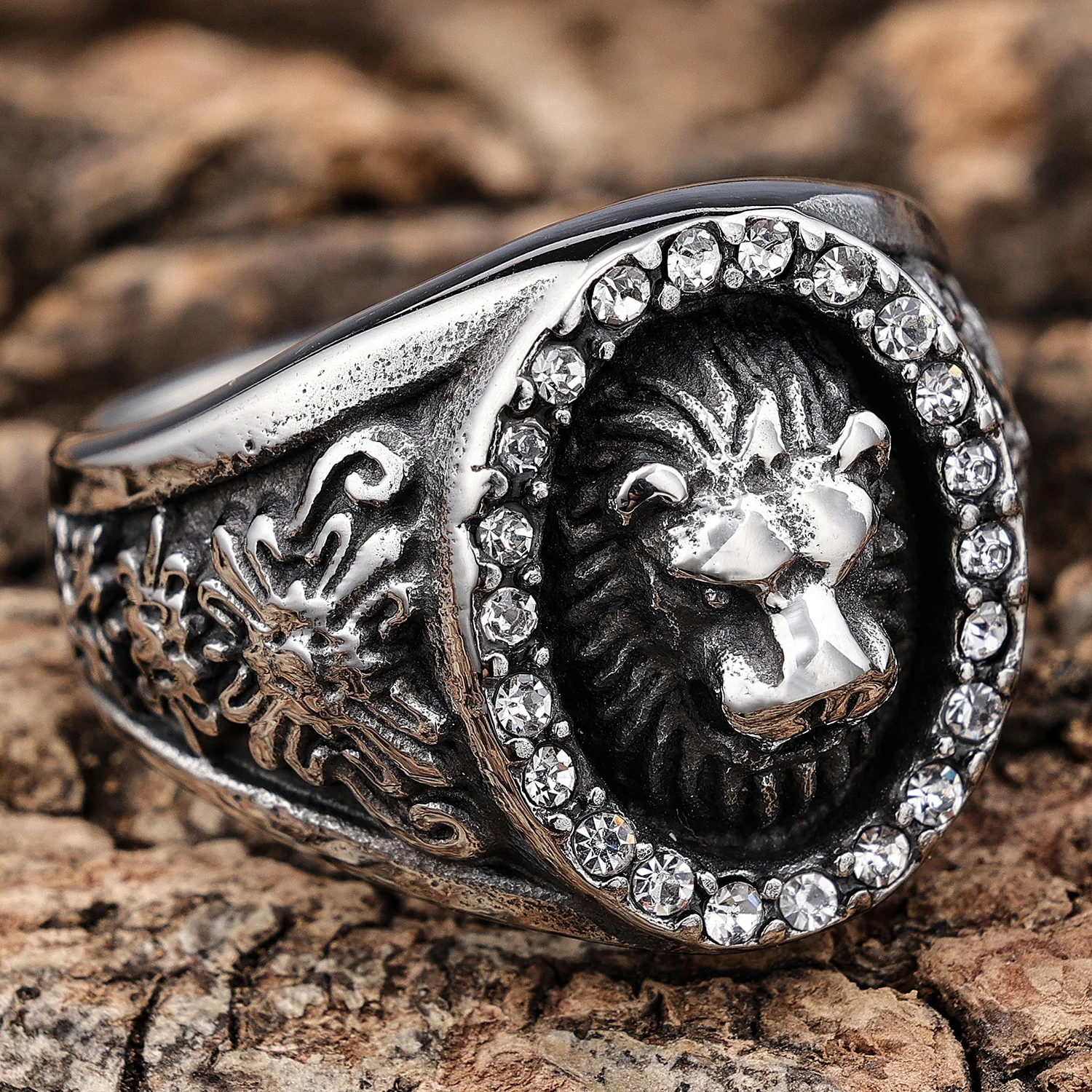 Ready to ship stainless steel gothic style gold crystal Lion Of Judah lion head signet animal rings for men women size 7-15