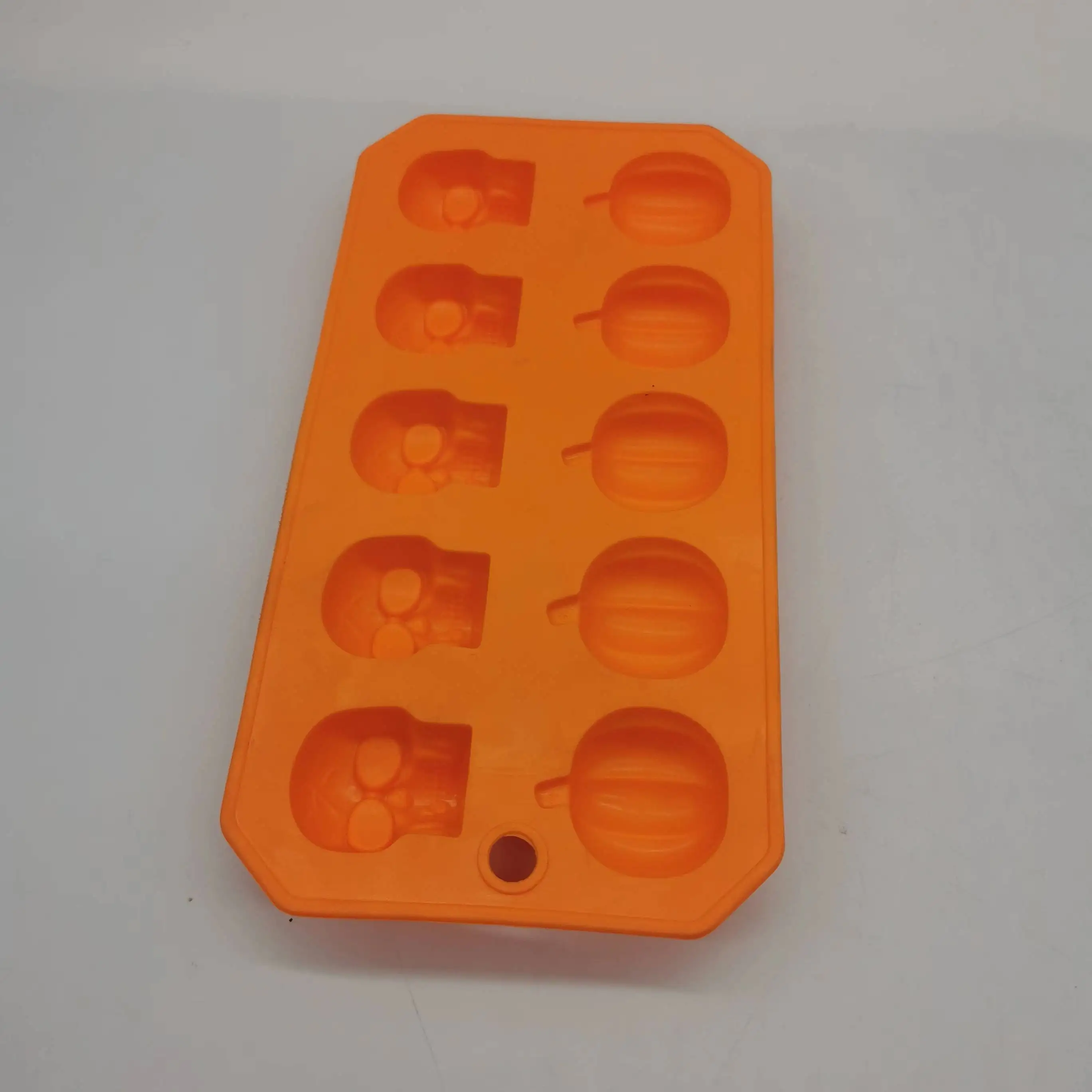 3D Pumpkin Silicone Mold for Halloween Thanksgiving Christmas, Mini Pumpkin Candy Mold Chocolate Jelly Clay Molds for Baking