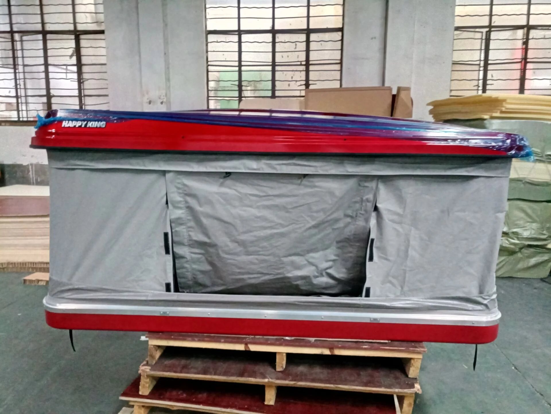 The factory wholesale 4 wheel Deluxe roof top tent removable tent for double person