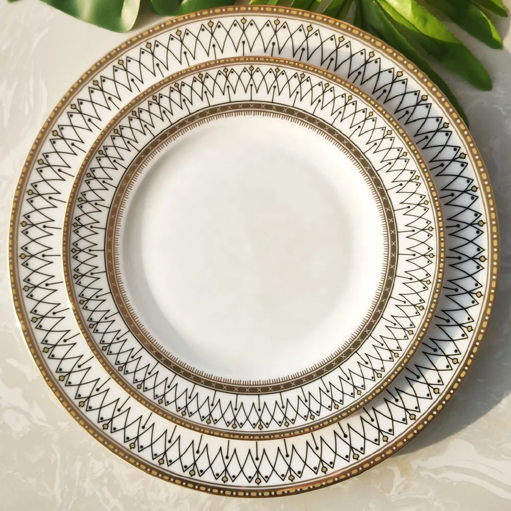 Custom Logo 8-Inch Gold Leaf Rim Fine Bone China Dinnerware Set Plant Pattern Dinner and Soup Plates for Weddings Renting