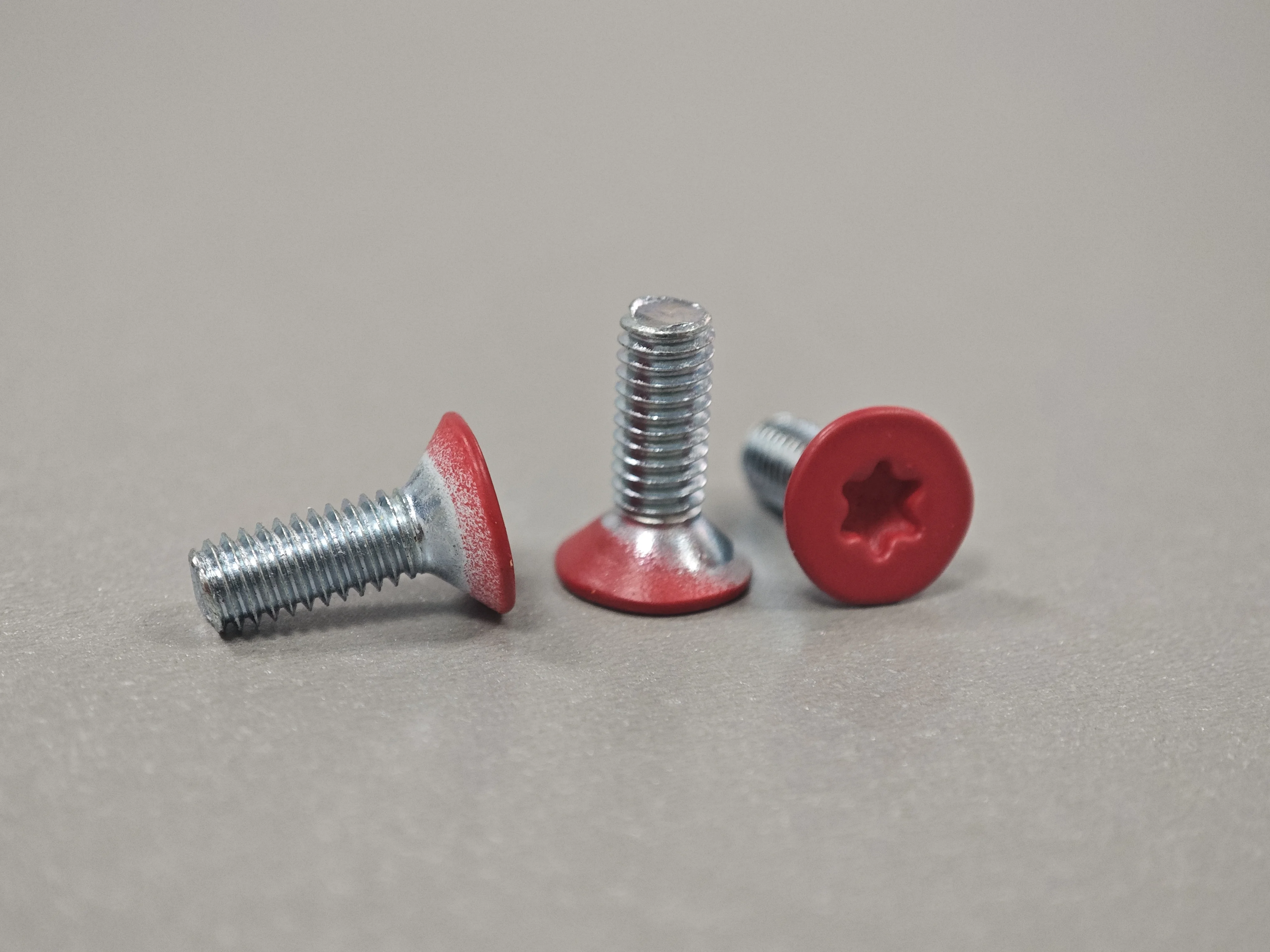 Custom Stainless Steel Red Nylock patch Hexagon Torx Cross Recess Pan Head Machine Screw