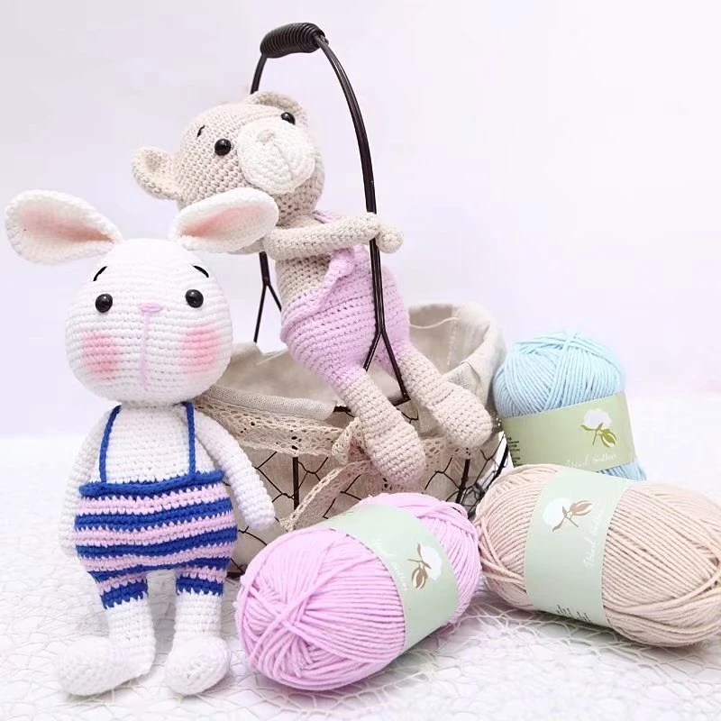 Wholesale milk cotton polyester blended yarn 4 ply cotton yarn for hand knitting