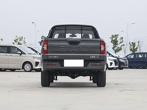 Бензиновый автомобиль с длинной колесной базой