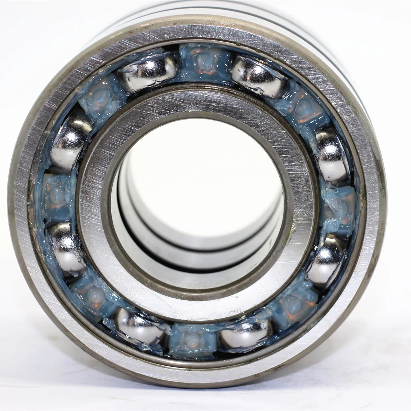 One Way China Supplier High Quality Deep Groove Ball Bearing 6302 6000 6300 6203 6301 2RS Bearings