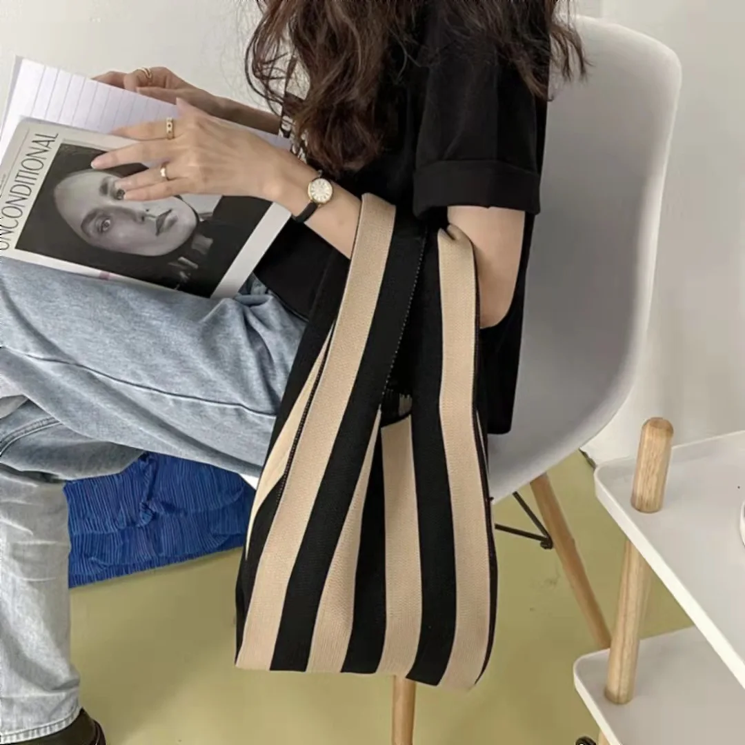 Custom Women Wool Knitted Stripe Bags Fashion Knitted Tote Bag Striped Pattern Crochet Handbags