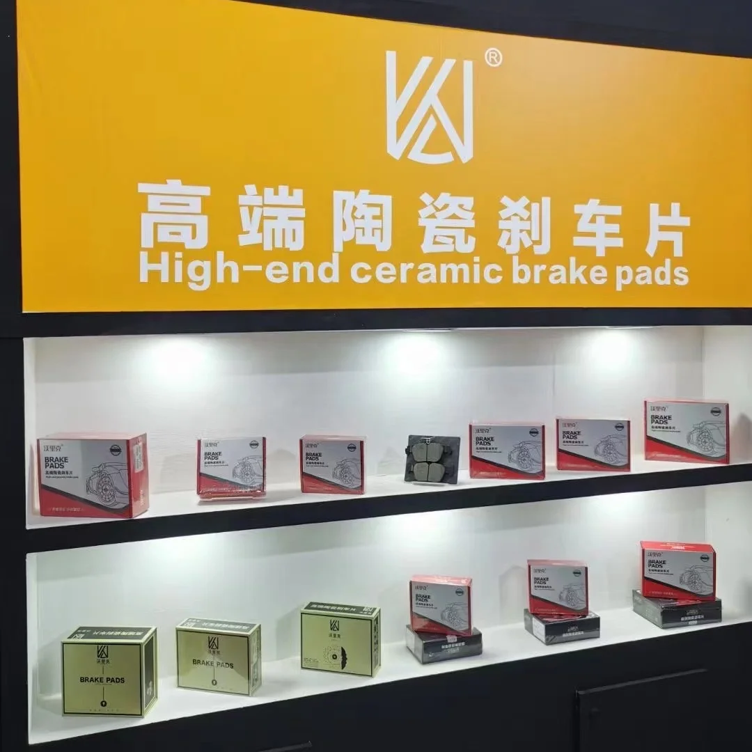 Wholesale high quality ceramic 04465-60220 D772 car brake pads for TOYOTA LAND CRUISER break pad for LEXUS LX470