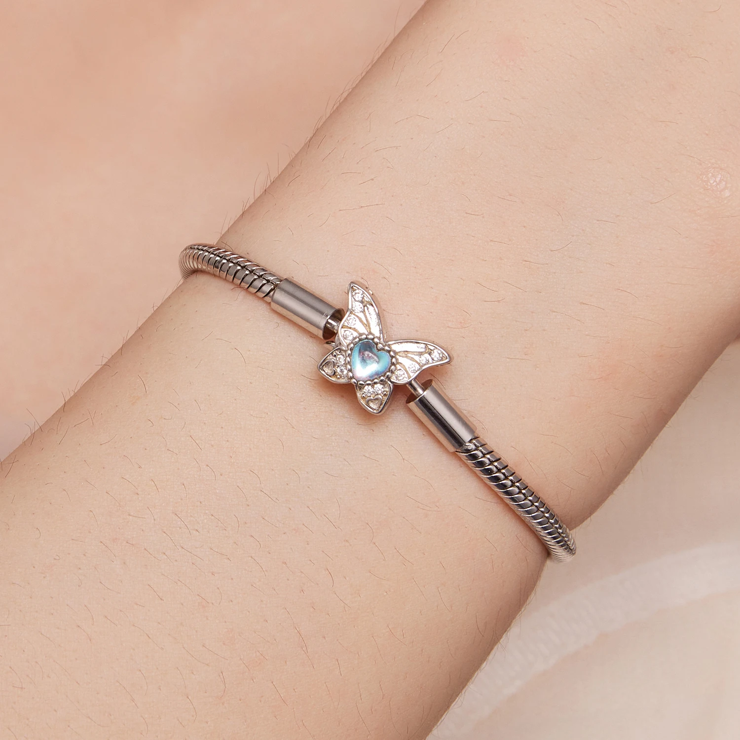 New S925 Sterling Silver Moonlight Stone Butterfly Charm Bracelet Delicate Girl Snake Bone Chain Bracelet Factory wholesale