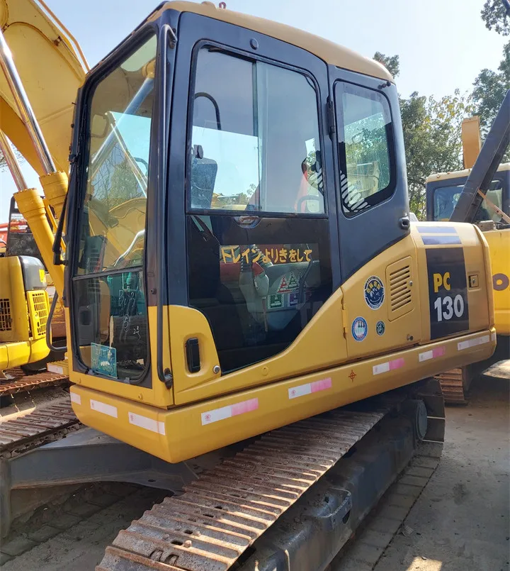 Japan   Used  Komatsu PC130-7  Excavator  komatsu  PC130-7 Tracked Excavator  in  yard  for sale
